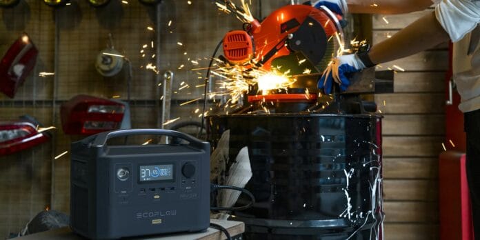 3 Best Solar Generators for Power Tools in 2025 Reviewed