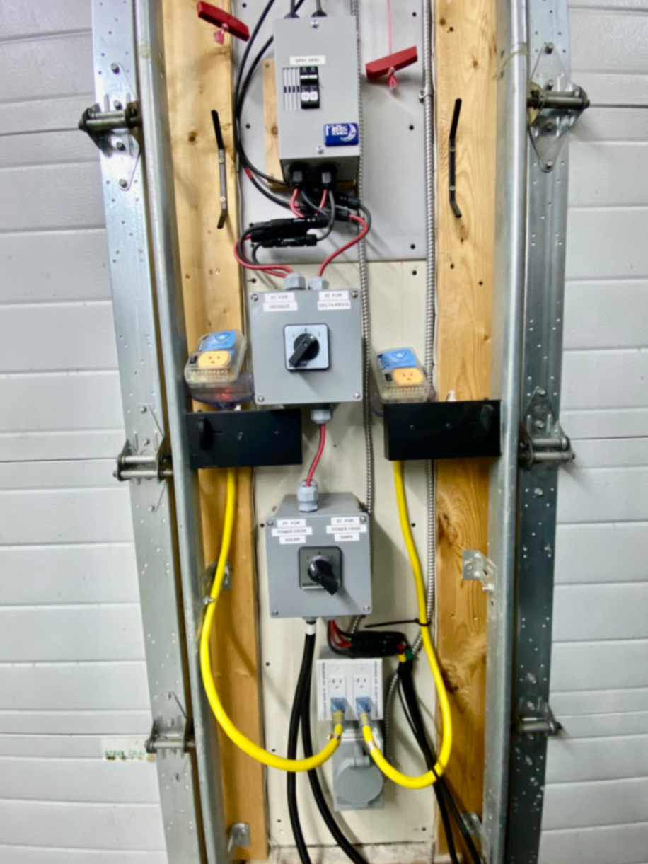 DELTA Pro Set up used since May 2022 to power my whole house 