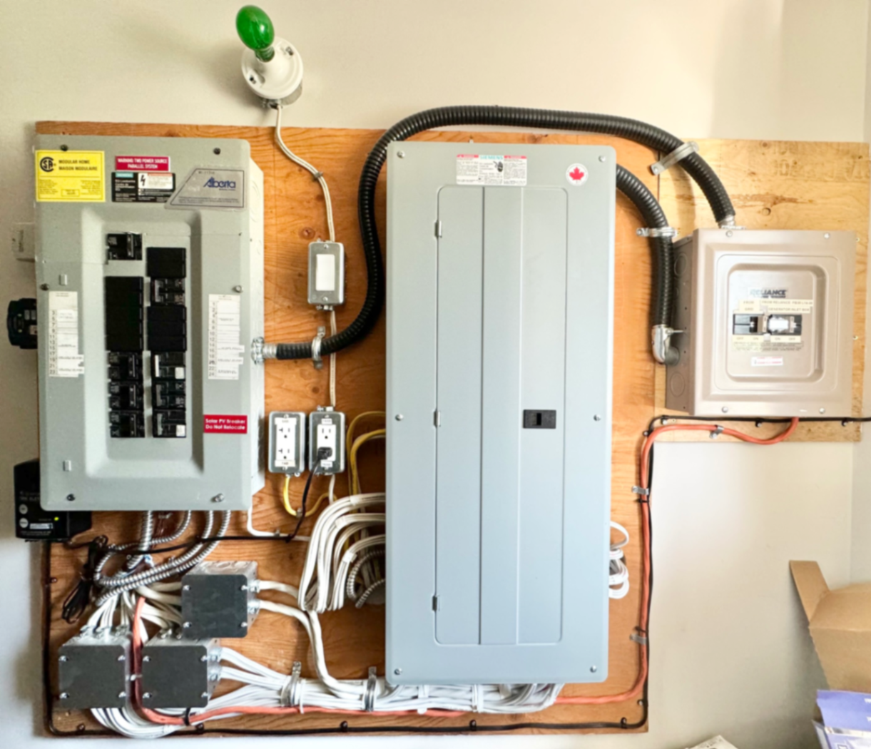 DELTA Pro Set up used since May 2022 to power my whole house 