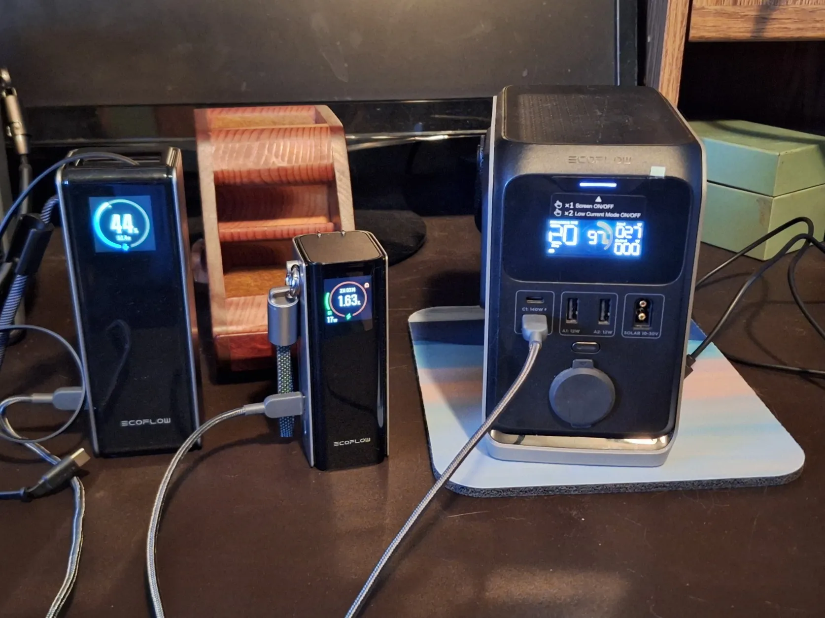 Charging Trail 300 DC from Power Banks