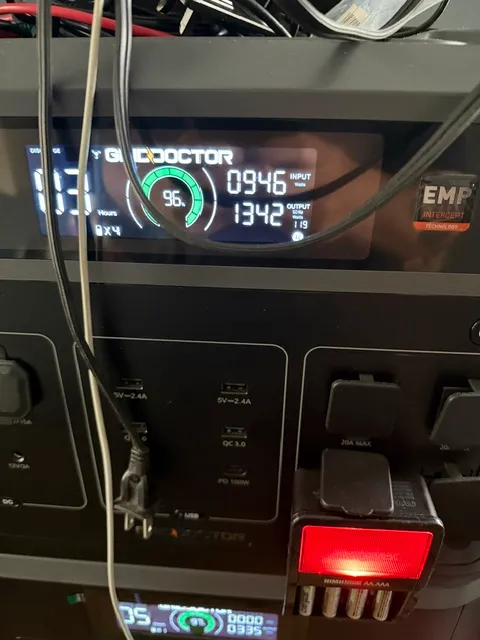 @powerdifferent   Using other means to keep my DPU charged 
