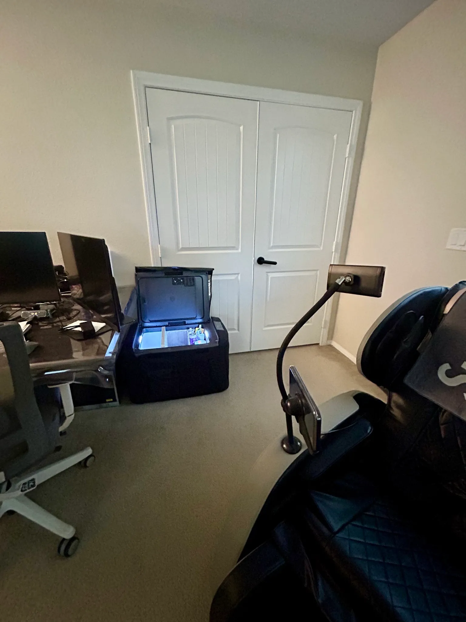 Home Office Upgrade: EcoFlow Glacier 🩵