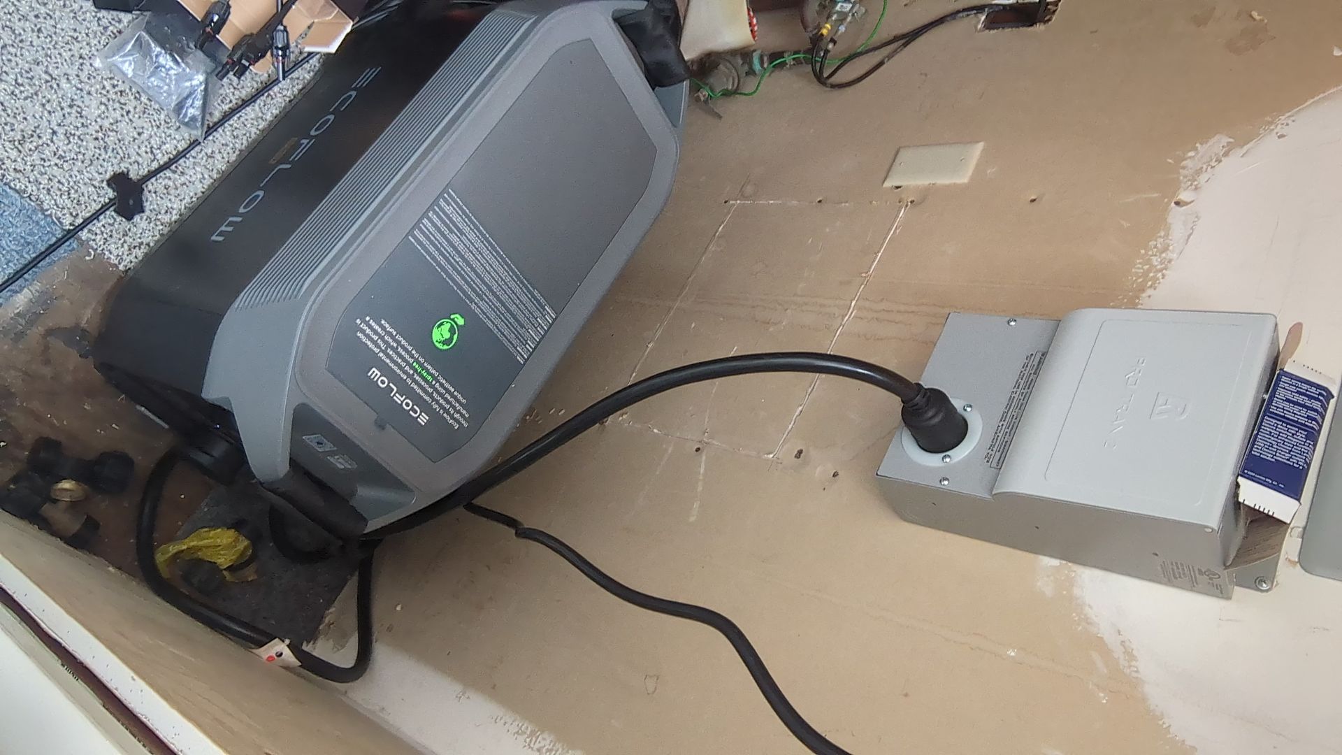Delta Pro + Transfer Switch